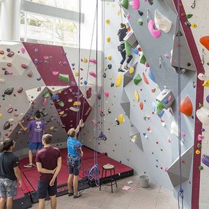 Winter Break hours for Aramark Star Climbing Wall