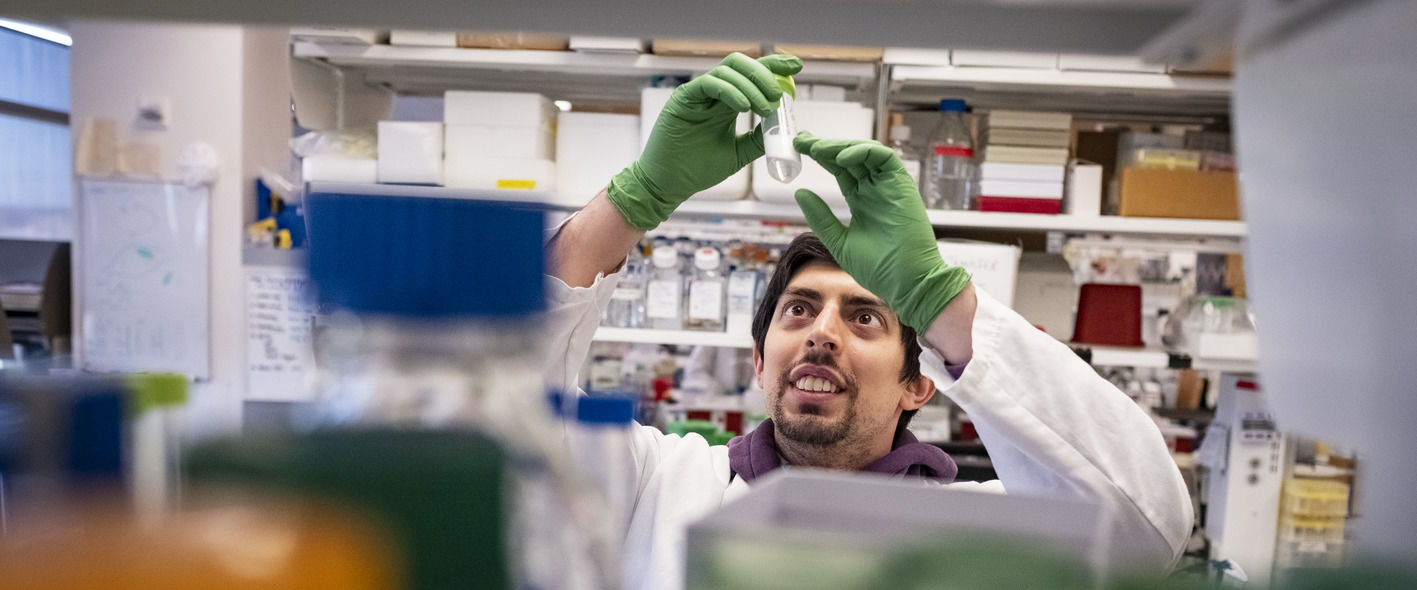 A researcher at Katz in the lab