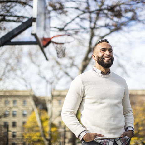 Doug Ammon smiling and standing outside in Philadelphia