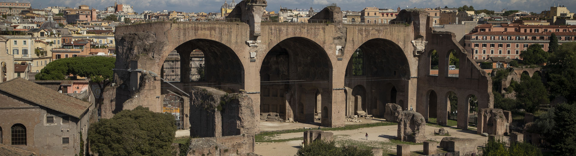 image of historic structures in Rome.