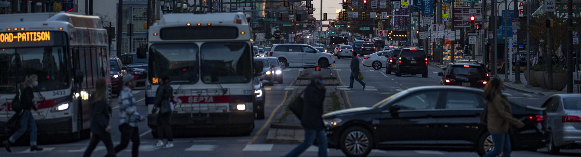 photo of Broad Street traffic.