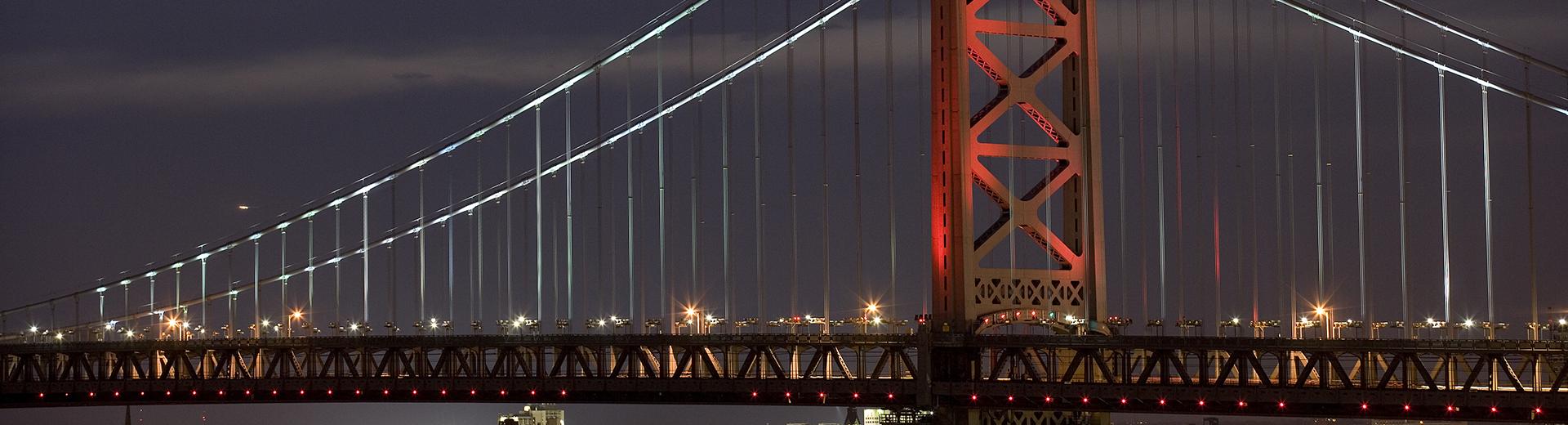 Benjamin Franklin bridge at night in Philadelphia